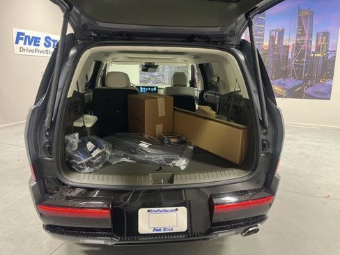 New 2025 Hyundai Santa Fe Calligraphy image 32