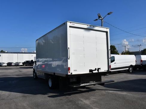 Used 2023 Ford E-450 and Econoline 450 Super Duty w/ Power Windows & Locks Group RWD image 5