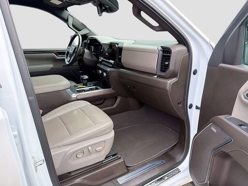 Used 2023 GMC Sierra 1500 SLT w/ SLT Convenience Package image 14