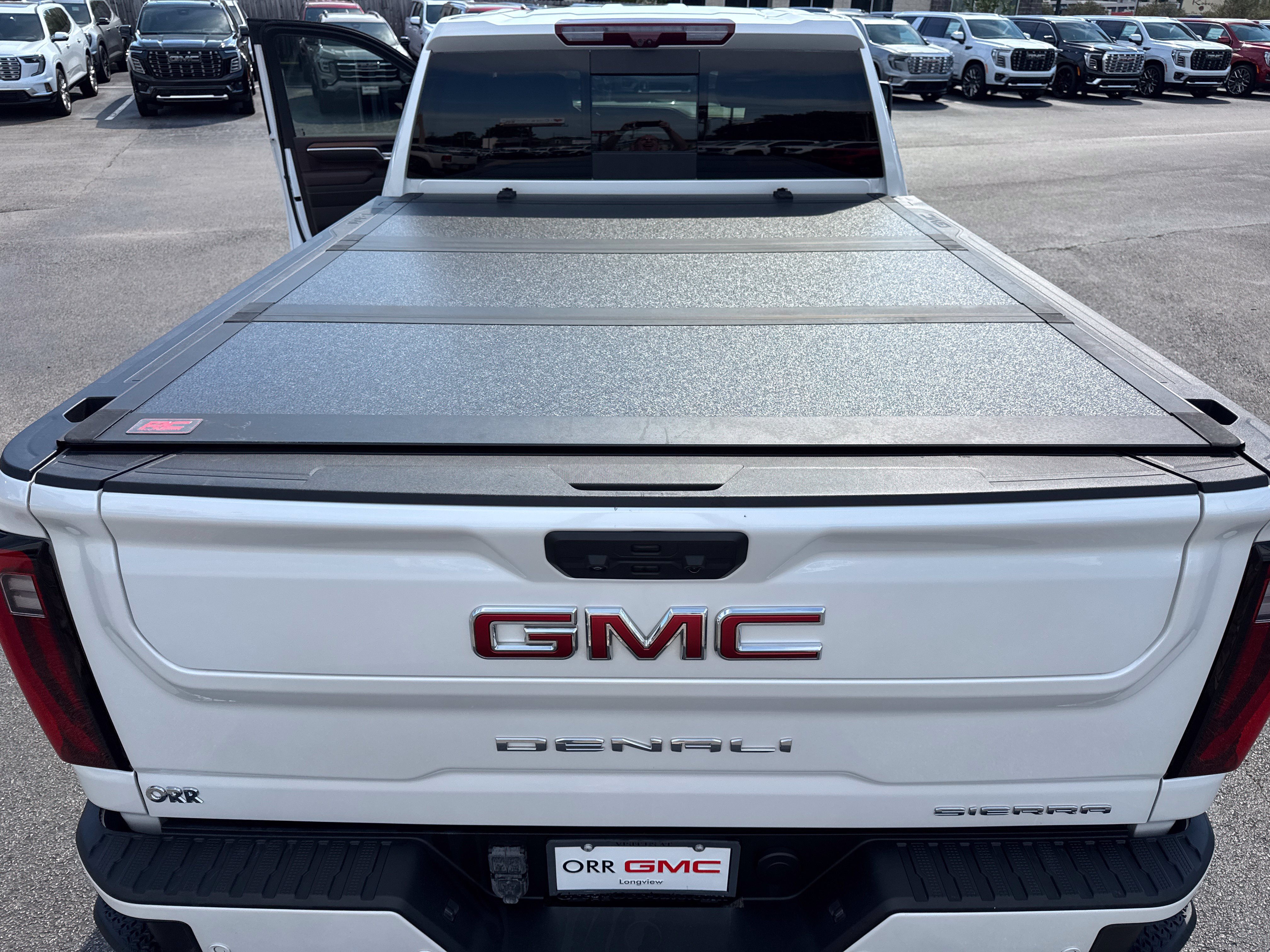 Used 2025 GMC Sierra 2500 Denali w/ Denali Reserve Package AWD/4WD image 12