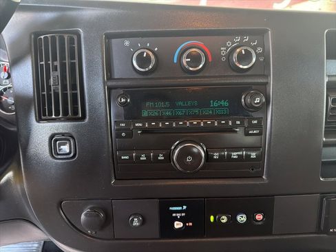 Used 2017 Chevrolet Express 2500 LS image 21