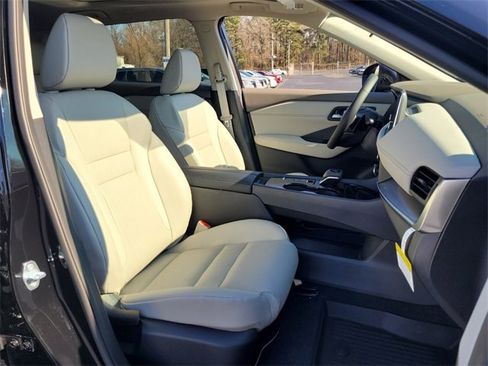 New 2026 Nissan Rogue SV image 10