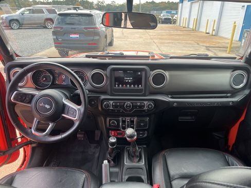 Used 2019 Jeep Wrangler Unlimited Rubicon w/ LED Lighting Group image 8