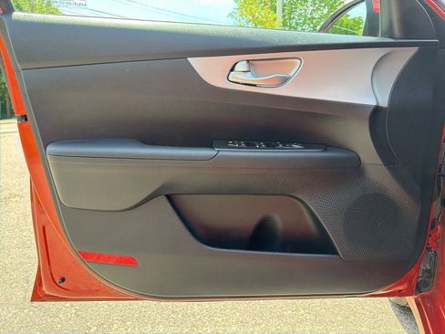Certified 2023 Kia Forte LXS w/ LXS Technology Package FWD image 12