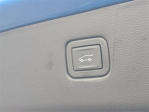 Certified 2024 Chevrolet Blazer LT w/ Convenience Package image 9