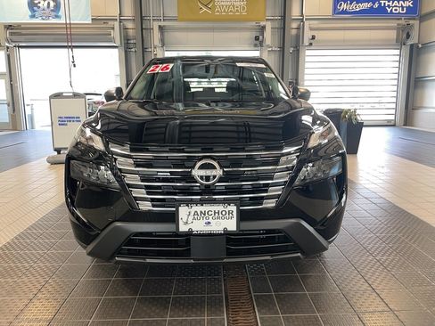 Used 2026 Nissan Rogue S AWD/4WD image 2