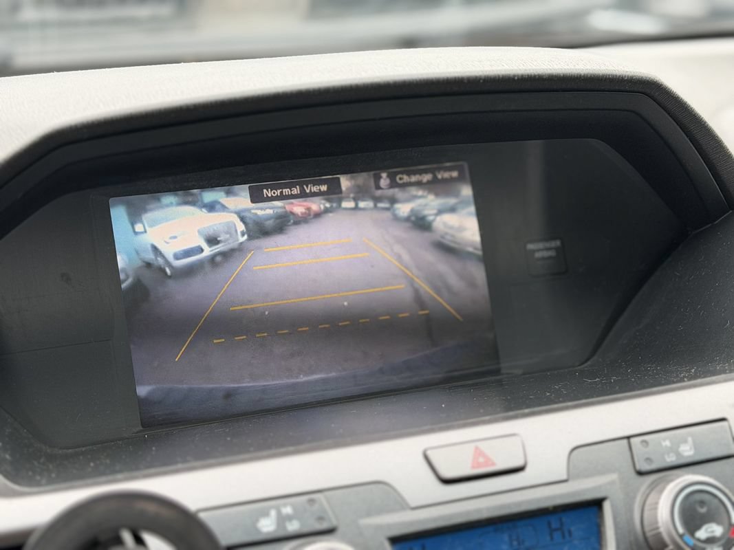 Used 2012 Honda Odyssey Touring Elite image 19