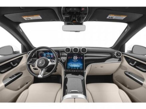 Used 2023 Mercedes-Benz GLC 300 4MATIC image 8
