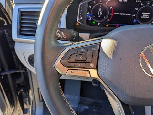 Certified 2022 Volkswagen Atlas SE image 31