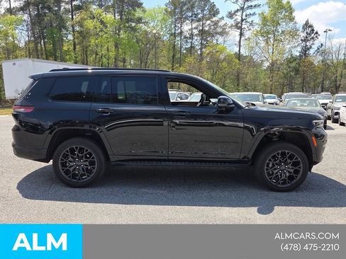 Used 2024 Jeep Grand Cherokee L Summit AWD/4WD image 17