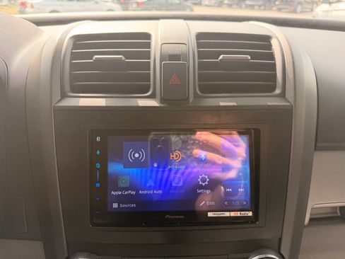 Used 2010 Honda CR-V LX image 23