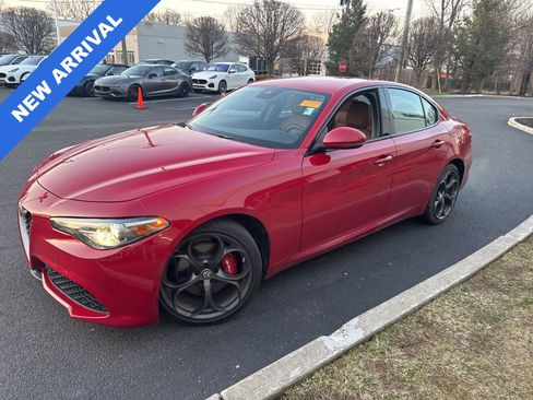 Used 2018 Alfa Romeo Giulia Ti Sport w/ Quick Order Package 22S Sport image 5