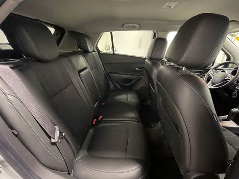 Used 2016 Chevrolet Trax LT w/ LT Convenience Package image 22