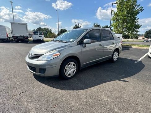 Used 2011 Nissan Versa 1.8 S w/ PWR Plus Pkg FWD image 5
