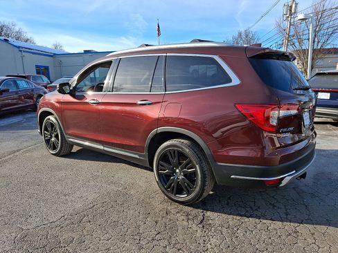 Used 2019 Honda Pilot Touring image 9