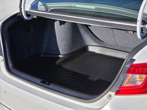 Used 2021 Honda Accord EX-L image 6