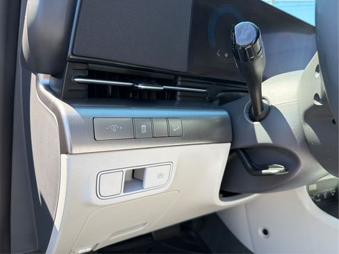 Used 2025 Hyundai Kona SEL AWD/4WD image 19