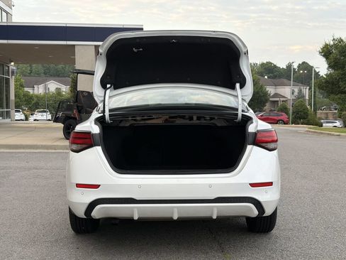 Used 2025 Nissan Sentra SV FWD image 14
