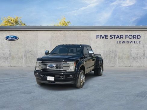 Used 2017 Ford F450 Platinum w/ Platinum Ultimate Package AWD/4WD image 3