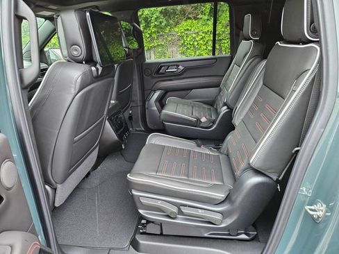 New 2026 GMC Yukon XL AT4 Ultimate AWD/4WD image 16