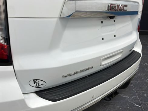 Used 2022 GMC Yukon XL SLT w/ SLT Luxury Package AWD/4WD image 41