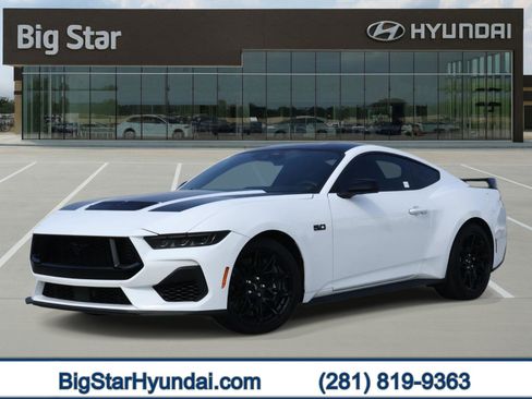 Used 2025 Ford Mustang GT Premium w/ GT Performance Package RWD image 1