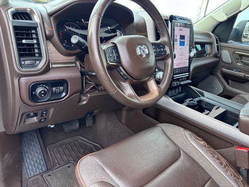 Used 2025 RAM 1500 Limited AWD/4WD image 12