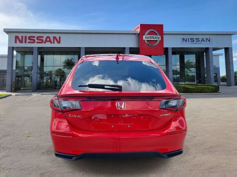 Used 2024 Honda Civic Sport image 4