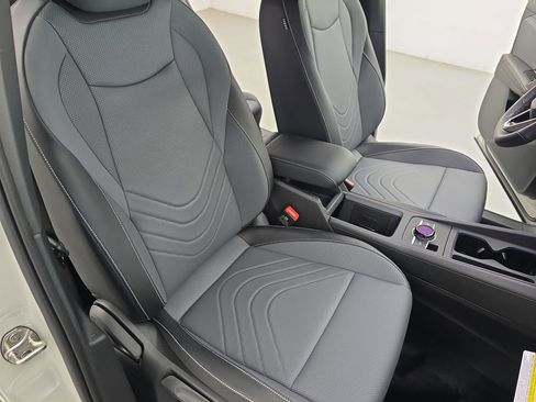 New 2026 Volkswagen Tiguan SE R-Line AWD/4WD image 10