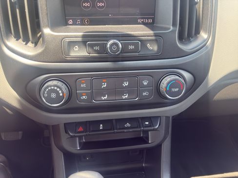 Used 2022 Chevrolet Colorado W/T w/ Custom Special Edition AWD/4WD image 18