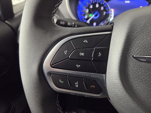 New 2026 Chrysler Pacifica Select FWD image 17