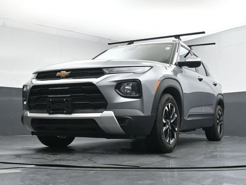 Used 2023 Chevrolet TrailBlazer LT w/ Convenience Package FWD image 35