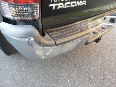 Used 2013 Toyota Tacoma PreRunner w/ SR5 Pkg RWD image 59