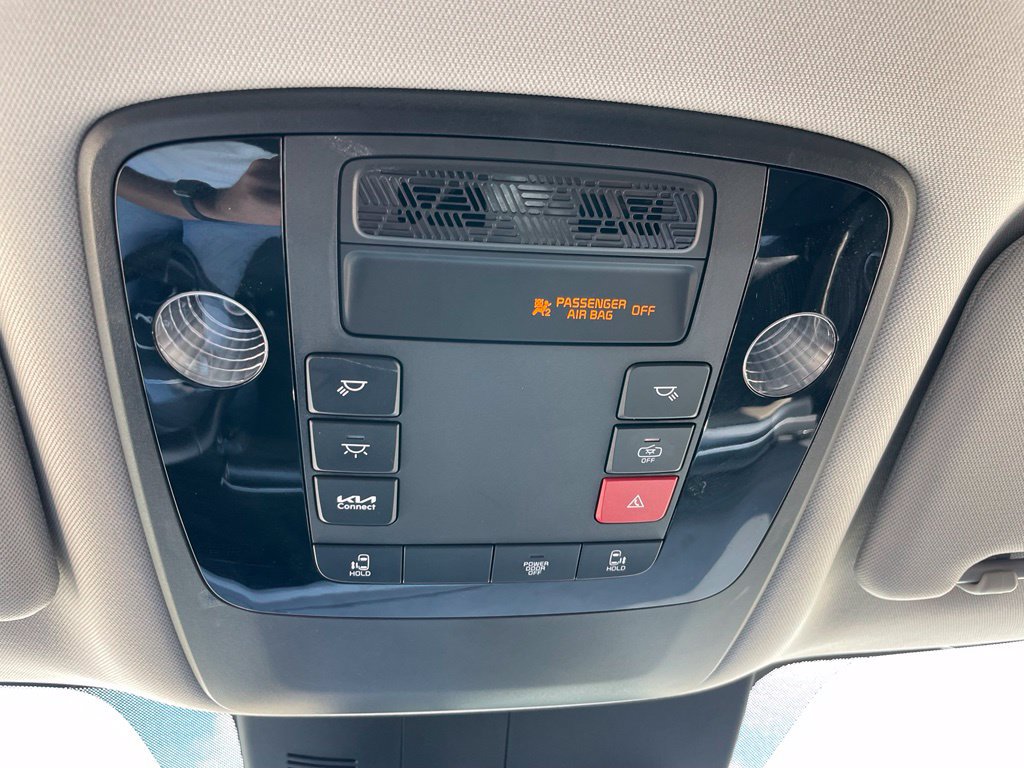 Used 2026 Kia Carnival LXS FWD image 42
