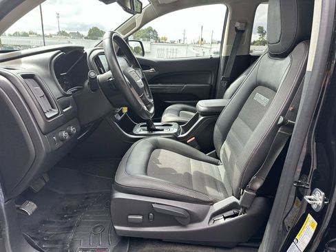 Used 2017 GMC Canyon SLE w/ All Terrain Package image 20