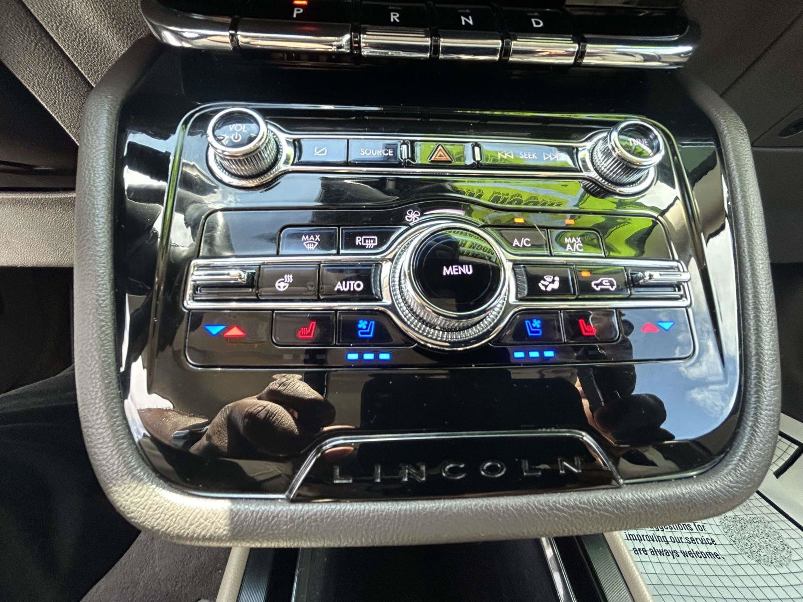 Used 2022 Lincoln Corsair AWD w/ Premium Package image 26