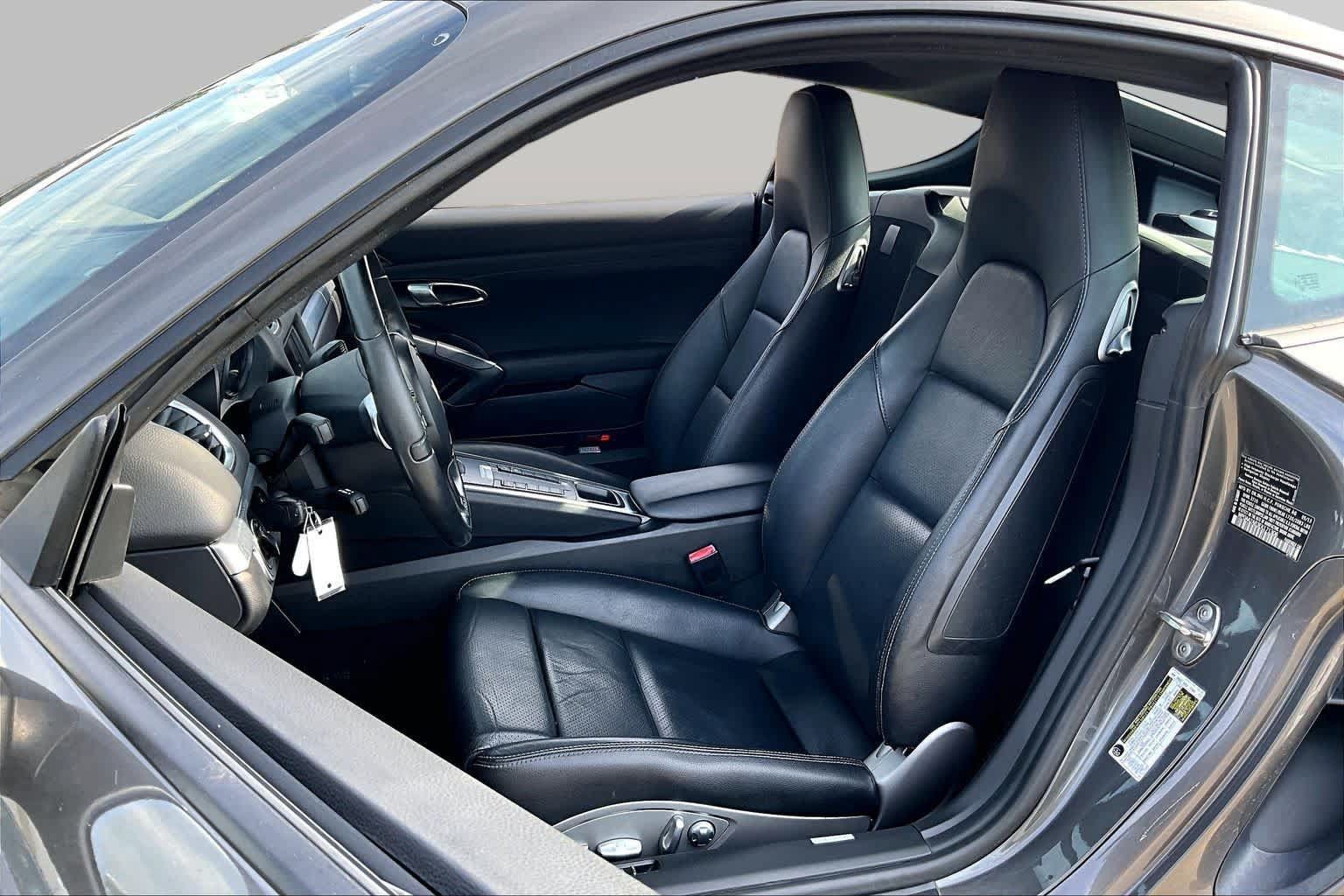 Used 2014 Porsche Cayman RWD image 8