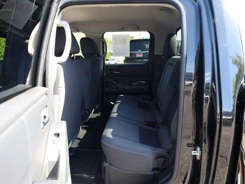 Certified 2025 Nissan Frontier SV w/ SV Convenience Package RWD image 20