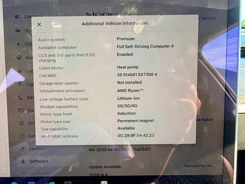 Used 2025 Tesla Model Y Long Range AWD/4WD image 37