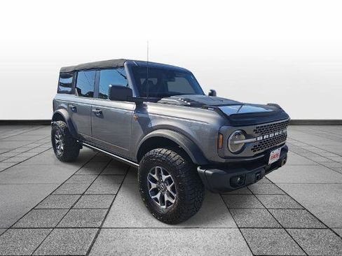 Certified 2023 Ford Bronco Badlands AWD/4WD image 3