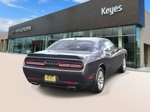 Used 2023 Dodge Challenger SXT RWD image 4