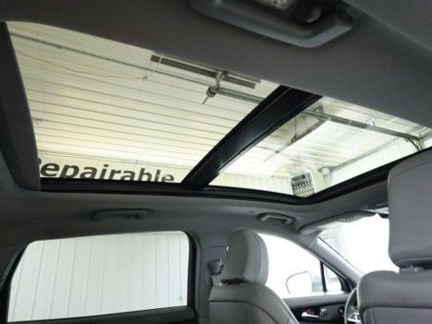 Used 2021 Lincoln Nautilus Reserve image 11