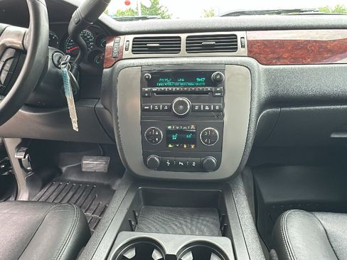 Used 2012 GMC Sierra 1500 SLT w/ SLT Convenience Package AWD/4WD image 24
