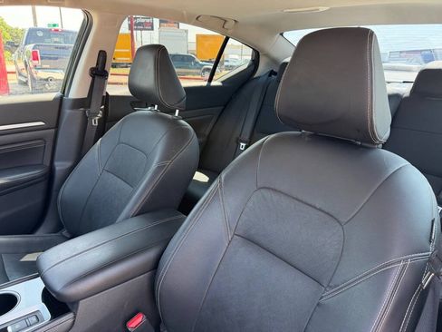 Used 2023 Nissan Altima 2.5 SL FWD image 10
