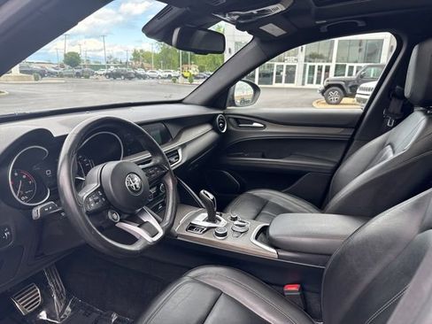 Used 2022 Alfa Romeo Stelvio Ti w/ Active Assist Plus Package AWD/4WD image 14