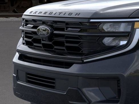 New 2026 Ford Expedition Max Platinum w/ Stealth Performance Package AWD/4WD image 17