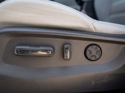 Used 2019 Honda CR-V EX image 23