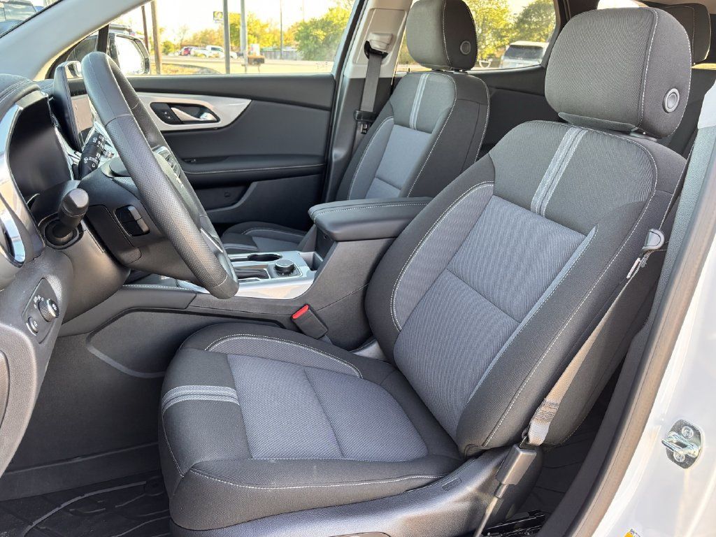 New 2026 Chevrolet Blazer LT w/ Convenience Package FWD image 19