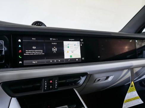 New 2026 Porsche Cayenne E-Hybrid image 22