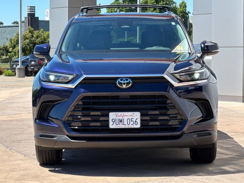 Certified 2025 Toyota Grand Highlander AWD Hybrid image 11